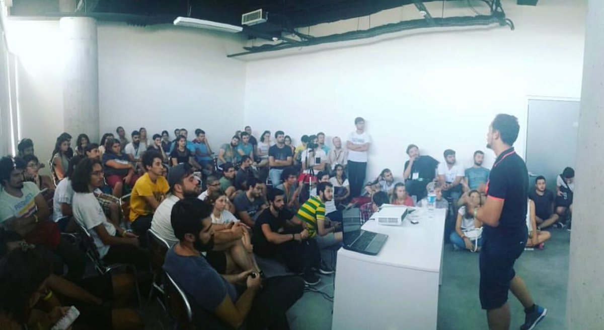 EsoesOgu's tweet photo. Hack'n Break açık inovasyon kampında kulübümüzü temsilen Anıl Türkseven ve Muhammed Ali Etyemez yer aldı. @hacknbreak #hacknbreak2017 https://t.co/1Bvzp1M1Pl