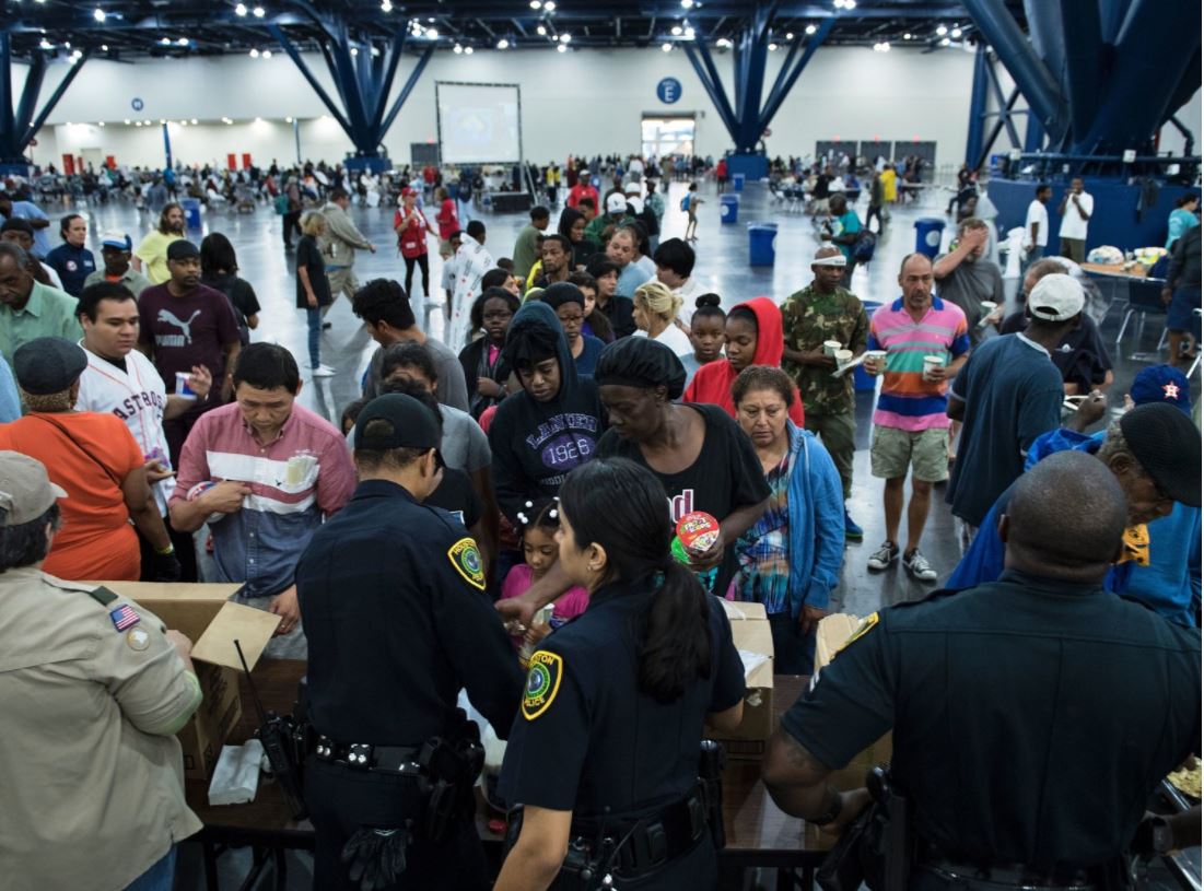 WEMovement's tweet image. Looking for ways to help the victims of #HurricaneHarvey? Here are some easy ways that you can #HelpHouston: n.pr/2vrK0Q0