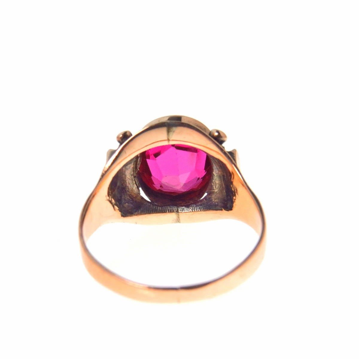 LovePreAdored's tweet photo. Arts & Crafts Era Ruby Rose Gold Ring #jewelry #historyinstyle #lovepreadored #jotd
$325.00
➤ https://t.co/GANvFkYEhP https://t.co/EHnaBShzG4
