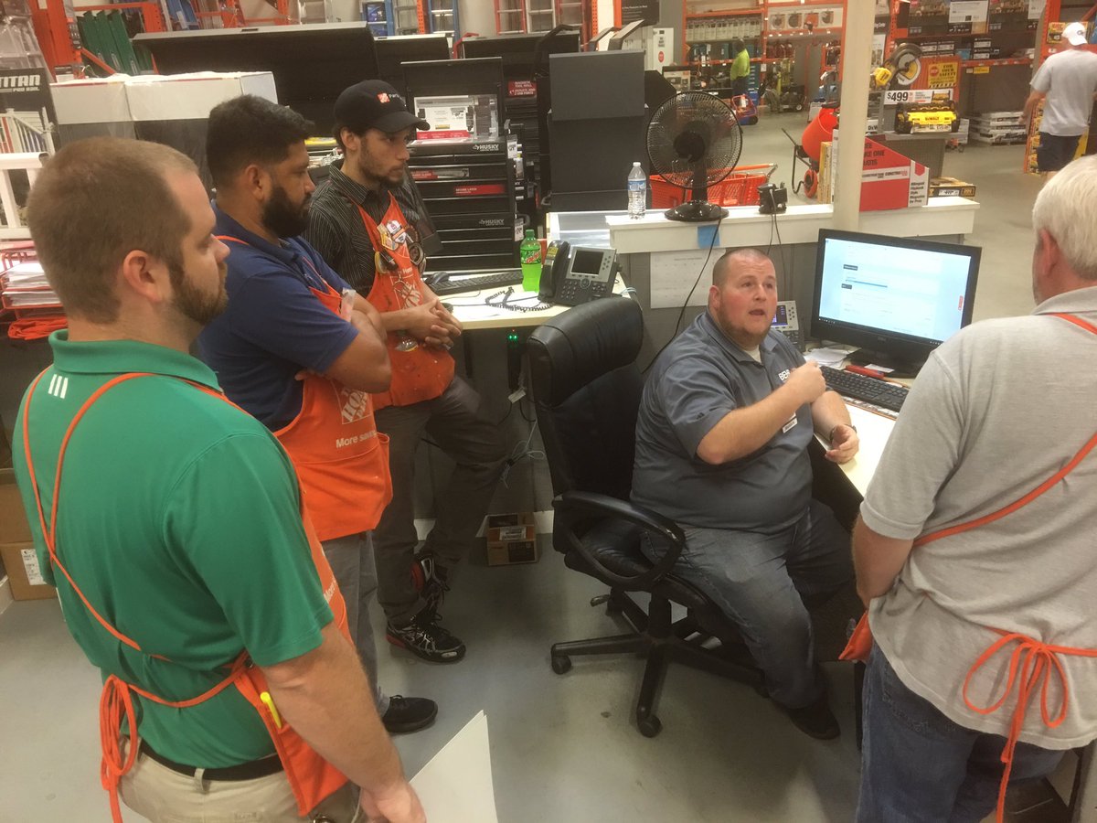 MattBowmanTHD's tweet photo. #6940PROUD @Adrian6940 driving pro paint awareness along side our Awesome Behr paint rep Brandon. #Propaint2.0 #comittedtolearning https://t.co/s0ROr4wFaB