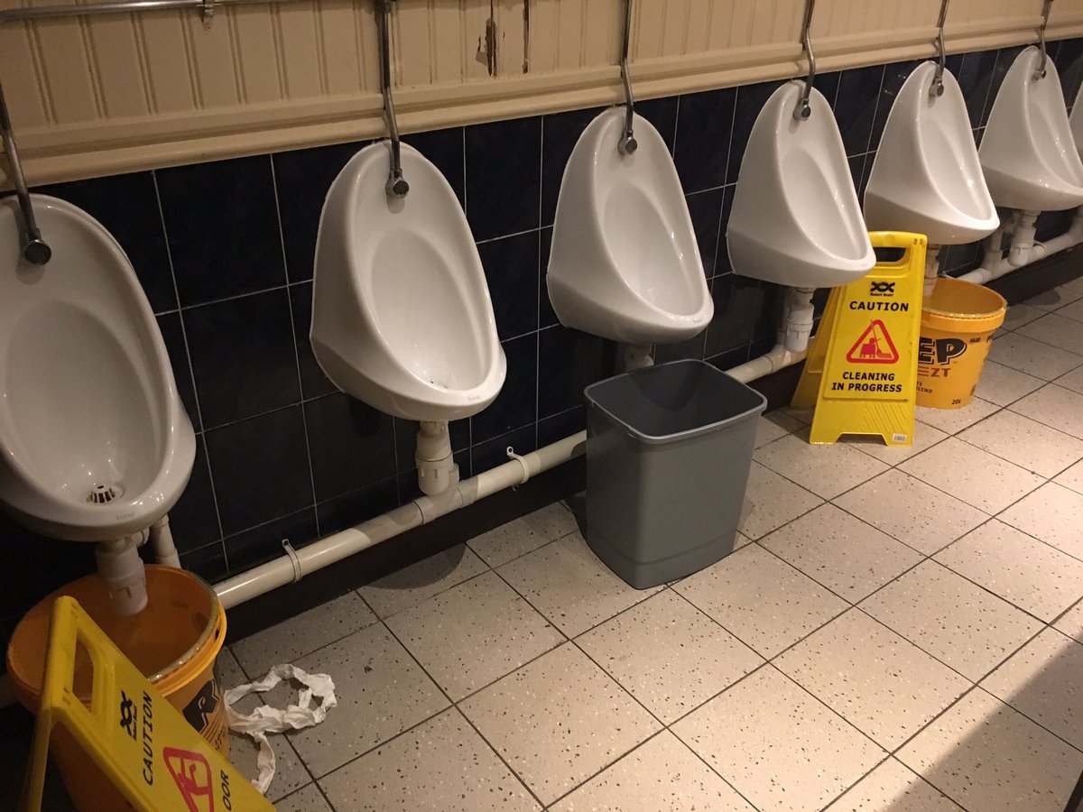 RobRainerThomas's tweet photo. @greeneking Please can somebody do something about the terrible state of the toilets at the Wylde Green in Sutton Coldfield. Not a one off!! https://t.co/dwYBk6xELZ