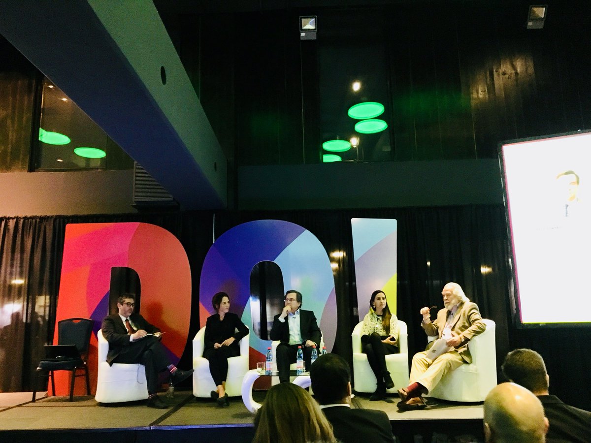 ExrayCG's tweet photo. #DoSmartCity @ExrayCG apoyando el crecimiento inteligente de Santiago. https://t.co/iZNPs3Ytj6