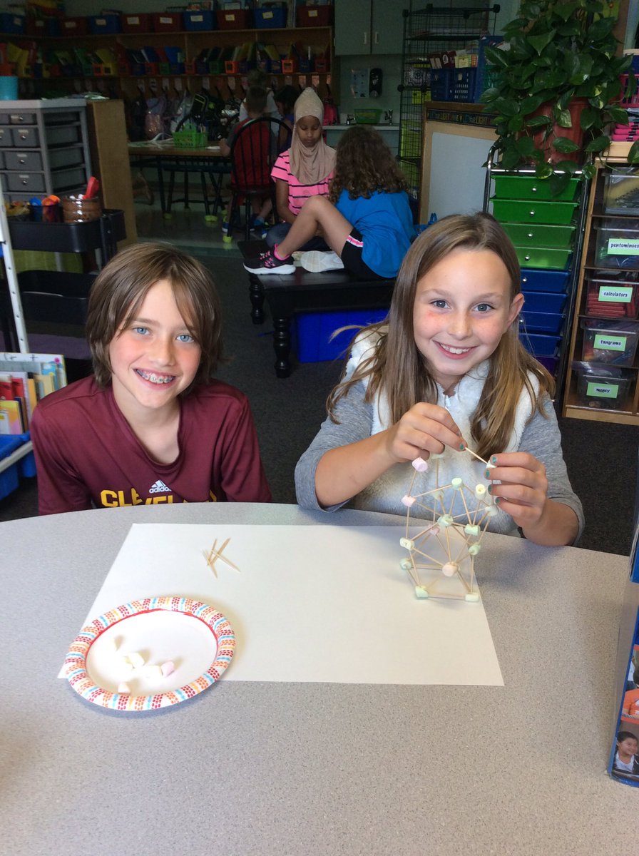 adeodea's tweet photo. Working together to build the tallest,sturdiest tower.@adeodea @AltonDarby #stemchallenge https://t.co/f0hZRnVniv