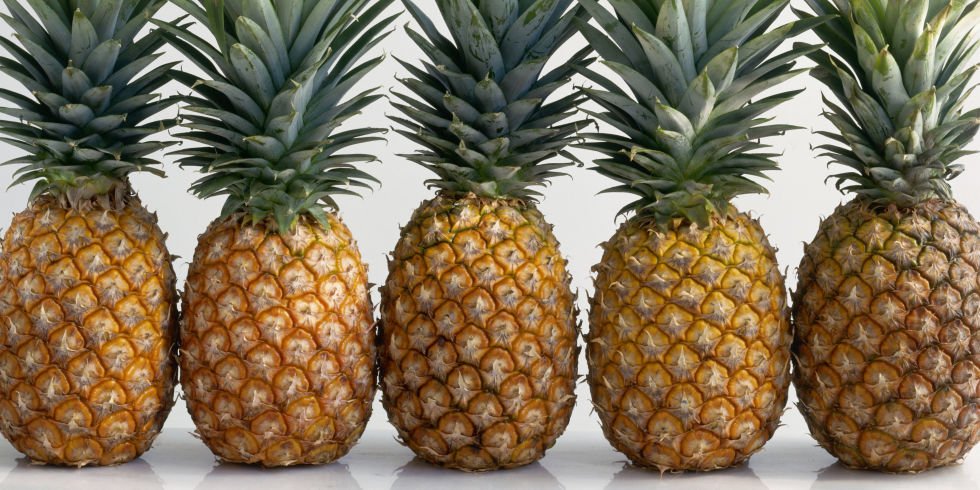 SaborLaComadre's tweet photo. La piña es excelente para la salud de los riñones, ya que contiene bromelina, sustancia que además ayuda a combatir infecciones y cálculos renales #TipsLaComadre #Tips #TipsDeFrutas #Piña #Salud https://t.co/91NEgAlHG1