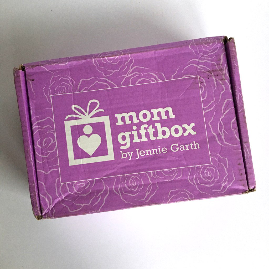 MSA_reviews's tweet photo. MomGiftBox by Jennie Garth Review + 50% Off Coupon - Summer 2017 #MomGiftBox… https://t.co/FO4peNGNJn https://t.co/HiXj1jJGDY