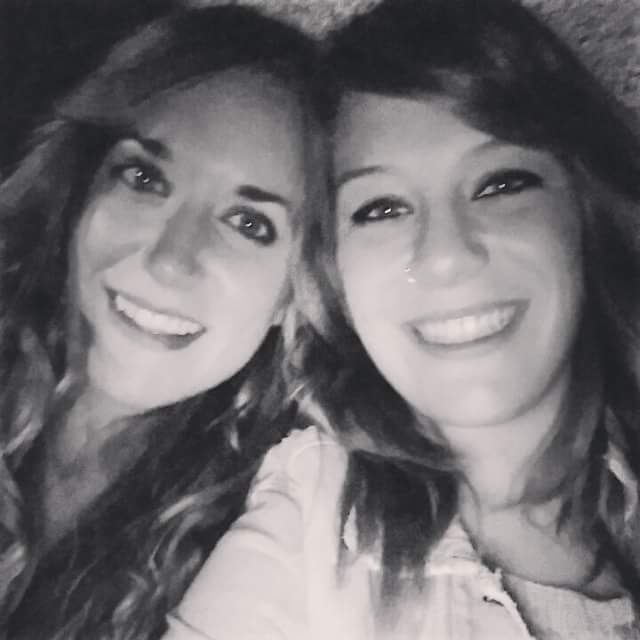 danneGA's tweet photo. Amigas y casi hermanas... (nuestros padres son pareja) #zapeando944 https://t.co/PKZDSfXQVT
