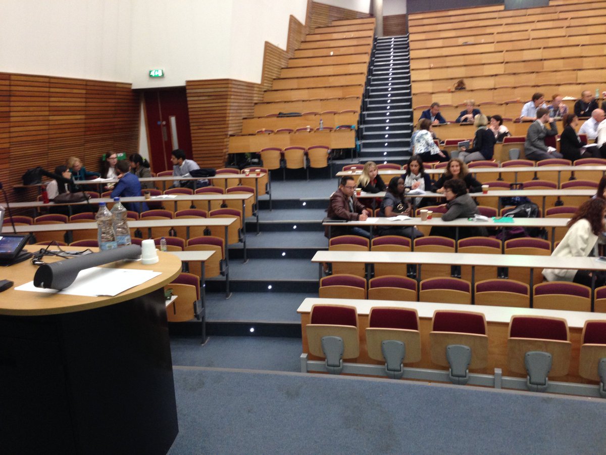 FionaWalsh14's tweet photo. Discussion topic AMR research translation into policy and vice versa #AMROneHealth17 https://t.co/t7coMhlaHd
