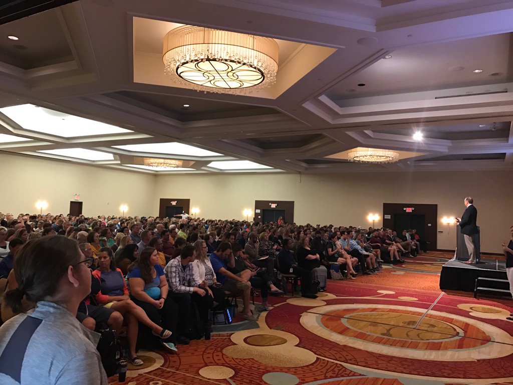 kimpavlovich's tweet photo. Wondering what over 800 HS teachers are doing today? Reflecting on grading practices! #AHSchools #sbmindset https://t.co/BYjW4u7AoH