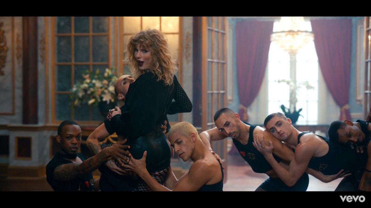 NDobrevSpain's tweet photo. Wow @taylorswift13 I guess it was the old Taylor who was talking because the new Taylor is 🔥 https://t.co/GetodC3VXM