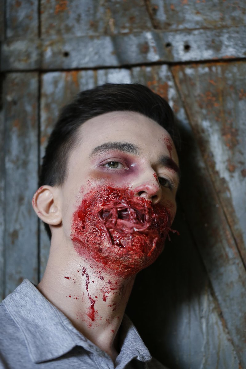 aiw_gam's tweet photo. Miałam dzisiaj sesję dyplomową zakańczającą 1 semestr charakteryzacji. Daj RT jeśli podobają Ci się jej efekty, to dużo dla mnie znaczy 😊 https://t.co/OvTofSx6pH
