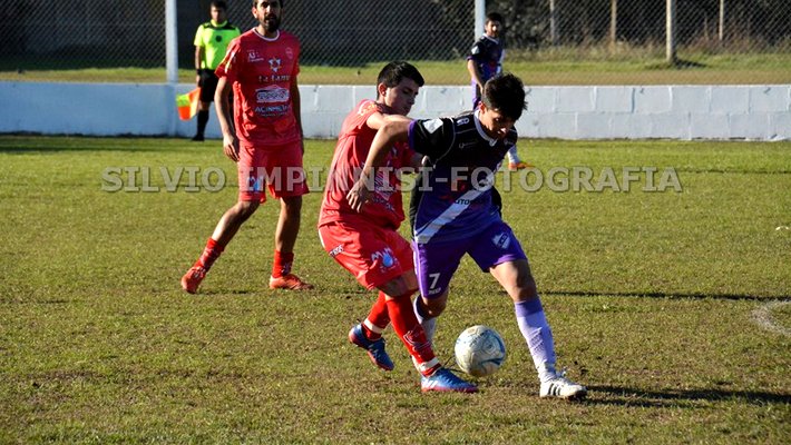 CyBAAoficial's tweet photo. FUTBOL SUPERIOR | Se Jugó la Fecha 18 del 2017...
Se ganó, pero no alcanzó...
https://t.co/bnD1M4txtr https://t.co/bcyA9J9dma