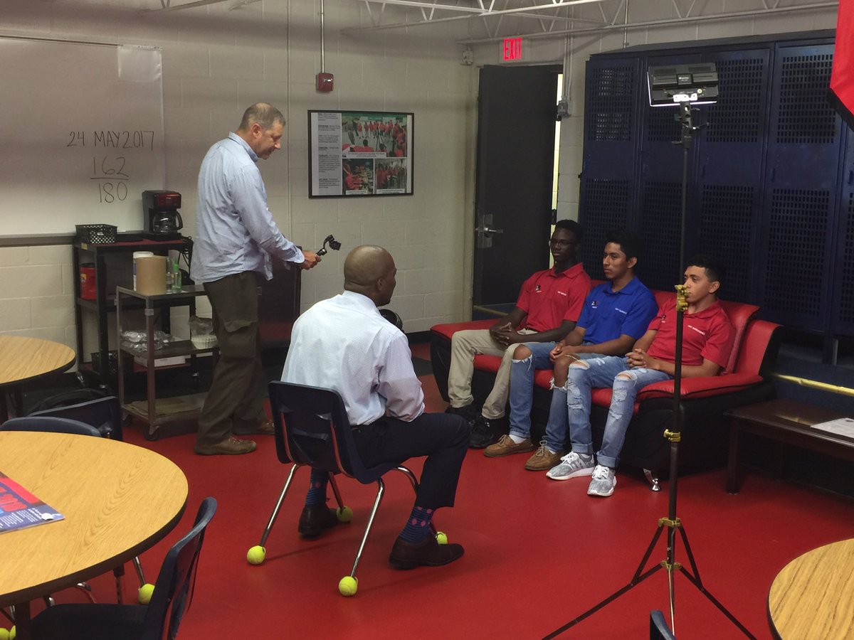 ROTC Cadets @Berkmar_High talk to <a href="/RonGantFOX5/">Ron Gant</a> after helping sick lady in car. Great kids! <a href="/FOX5Atlanta/">FOX 5 Atlanta</a> <a href="/GwinnettSchools/">Gwinnett Co. Schools</a> @bhsjrotcsnapgram