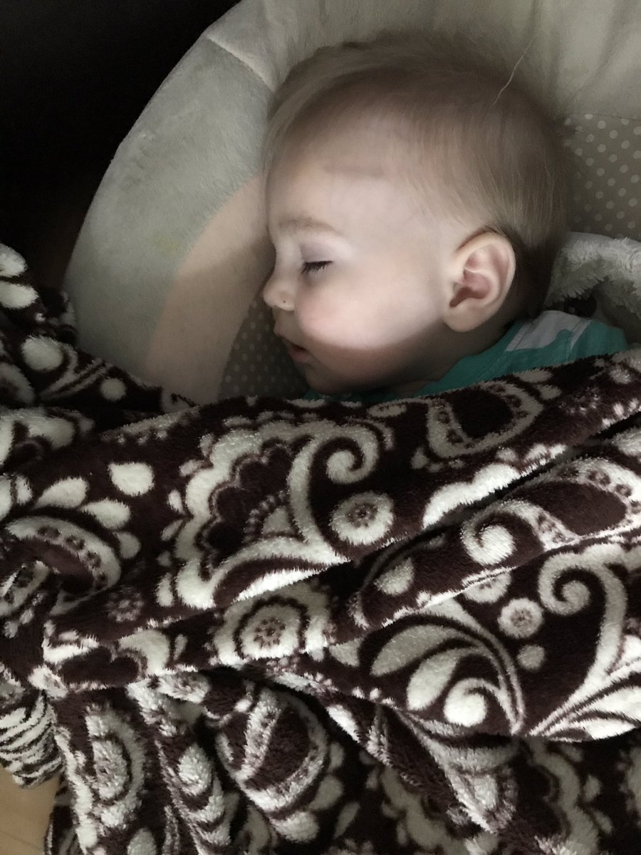 C8462Courtney's tweet photo. I want this life! @ChrisCCourtney #Colt #daydreaming #hisminime https://t.co/PXaXdeubrr