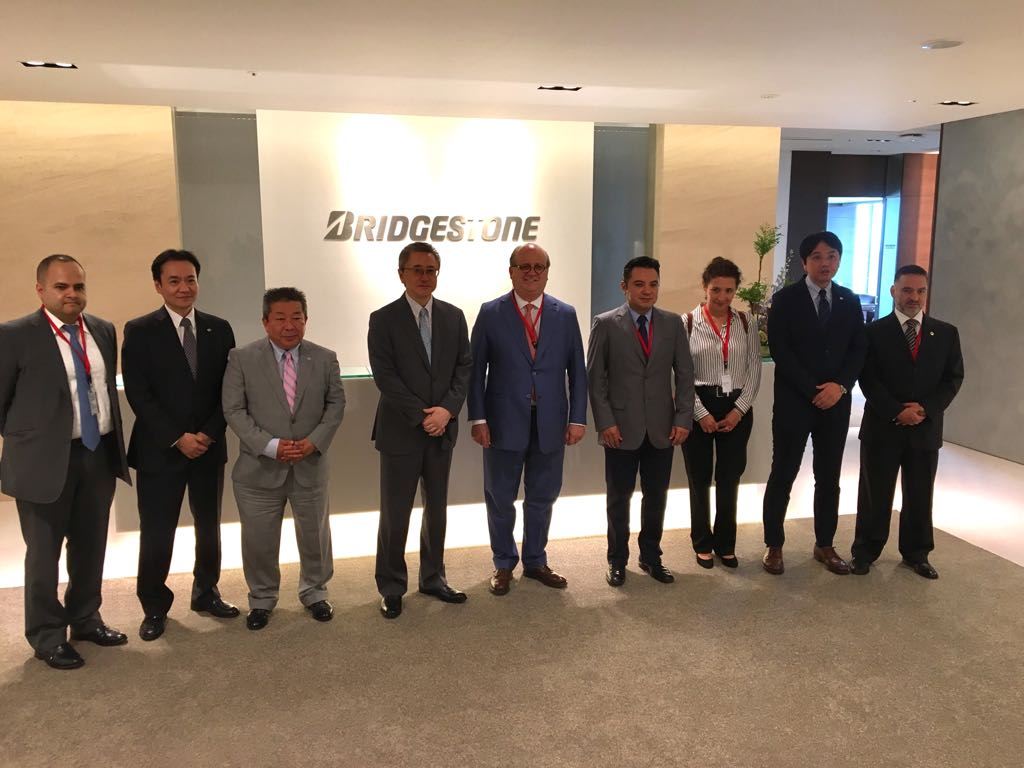 Bridgestone seguirá invirtiendo en #Morelos; elevará su producción de exportación a Estados Unidos y Latinoamérica bit.ly/2x4YHrD