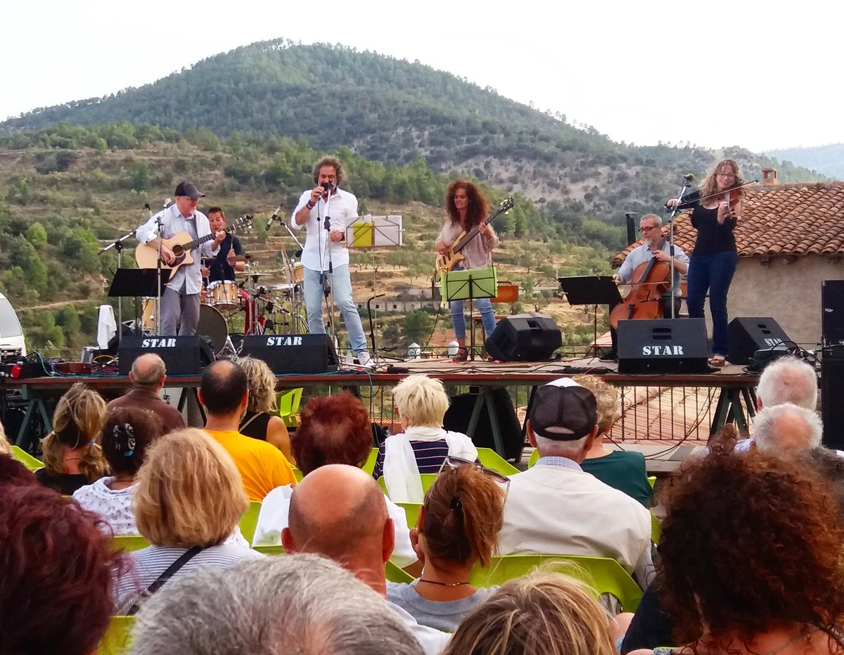 mjginerme's tweet photo. Música, poesia i paisatge. 
#Herbers #elsports #música #poesia  #llocsbonics  #cultura https://t.co/3NhYOS7uDM