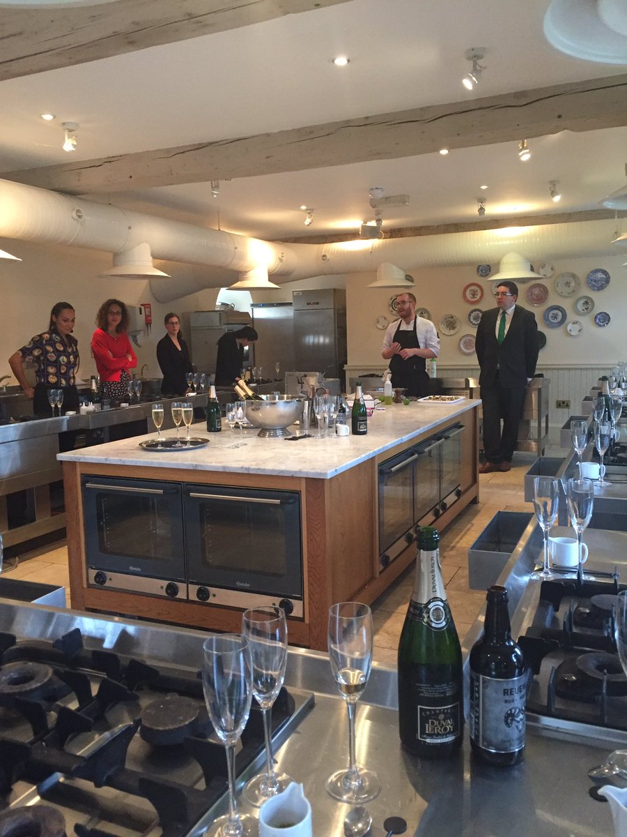 MeetInIreland's tweet photo. Our #GermanFam enjoying canapé and cocktail masterclass @CliffatLyons @AdvantageDMC #MakeItIreland @CliffTownhouse #LuxuryTravel https://t.co/15lQB56RI8