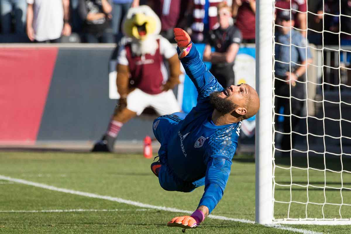 MLSfutbol_com's tweet photo. Tim Howard: "Debemos vencer a Costa Rica y Honduras" https://t.co/28zdc3bgtU https://t.co/f6txsklq1n