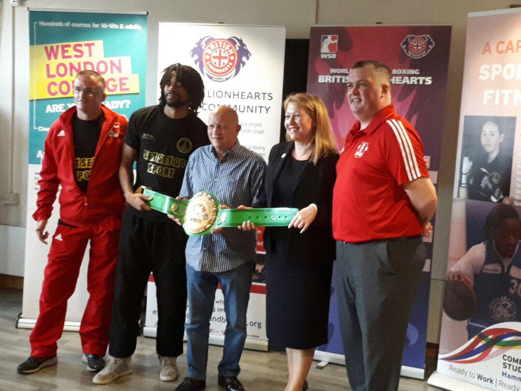 JanetGardner30's tweet photo. Inspiring futures @EHWLC @Hammersmithbox @LondonBoxing16 @England_Boxing @LondonABABoxing  @IslingtonABC https://t.co/FRzyN6HdCe