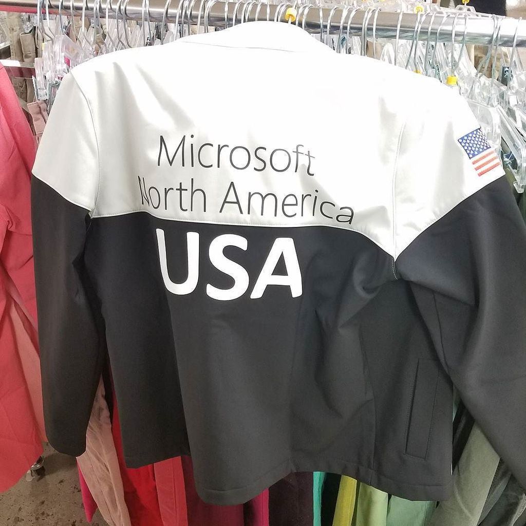 thriftstigators's tweet photo. Bang bang
#thriftstigators #freeshipping #amazonseller #ebayseller #vintage90s #vintagefashion #etsyseller #snapb… https://t.co/ePZUGmYECR https://t.co/cylqxFXRgB