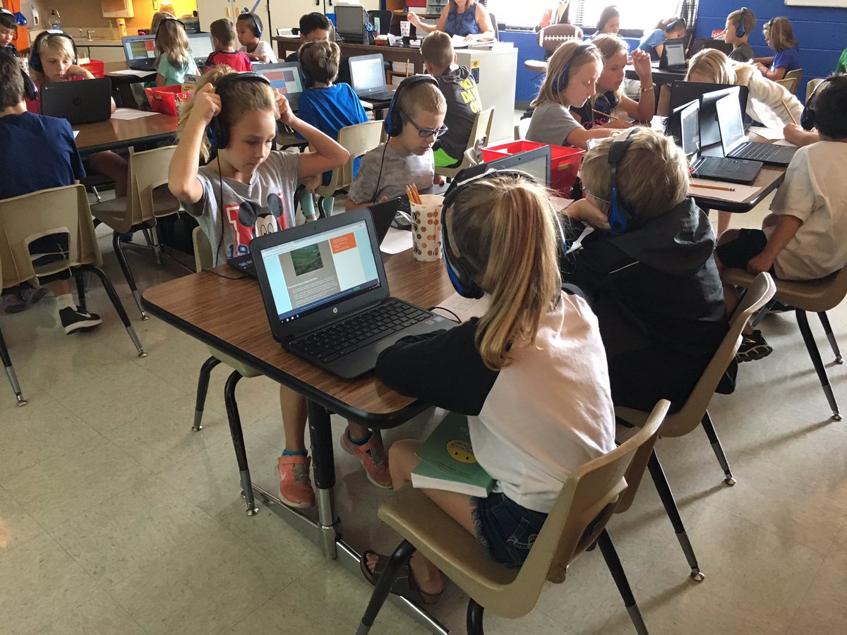 Sharihamm4's tweet photo. Gray CHAMPS researchers. #spsignite #Grayelementary https://t.co/8clxGA1hnP
