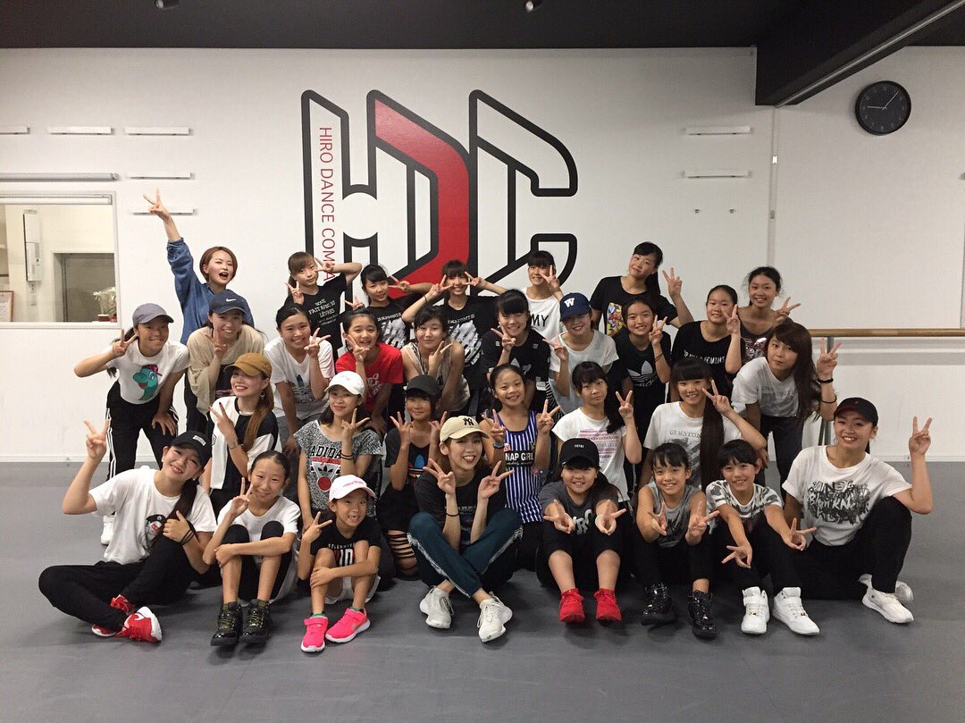 shoookdd's tweet photo. 自分の１つの目標やった
HIROでのWS
たくさんの人がきてくれてエネルギー
感じれて本当に幸せでした😝🌹
@hdc_information さん
こんな機会を頂きありがとうございました🌈
最後にゆうみも会いに来てくれて
元祖コンテストチーム集結😂😂
さらにやる気が増しました！！ https://t.co/nnjzBnwSoB