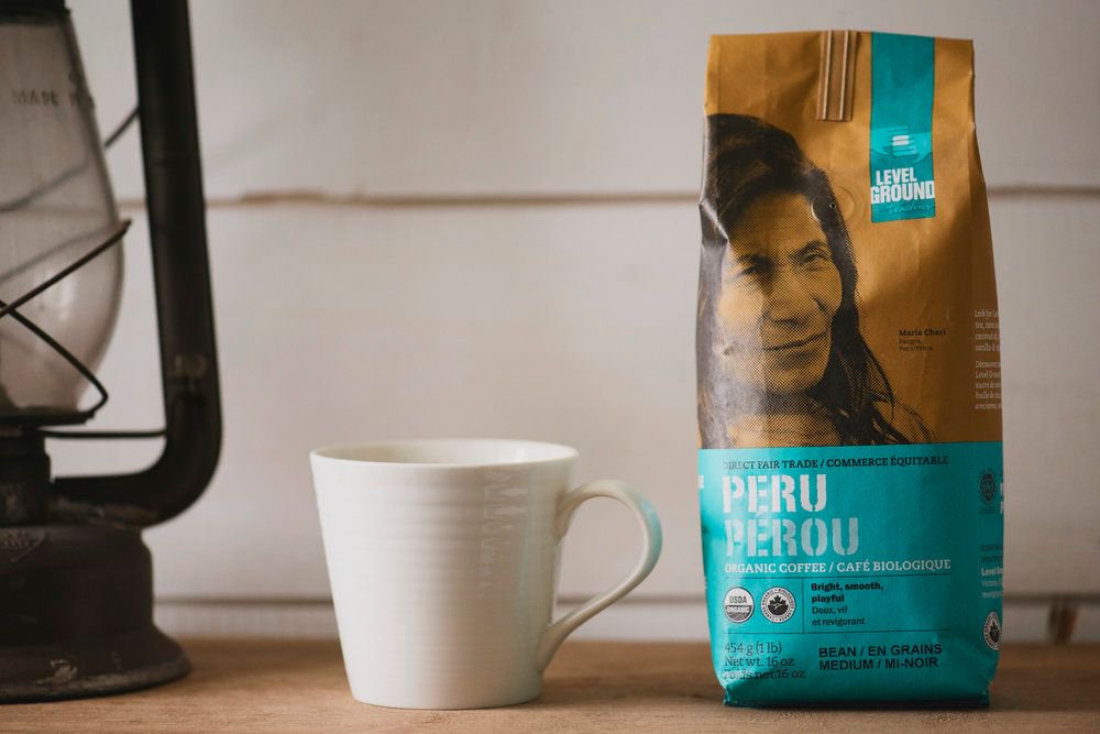 LevelGroundTrd's tweet photo. Our Peruvian roast has cocoa notes and a clean, fruity finish. What’s your favourite #LevelGroundTrading coffee? https://t.co/o55B6u8Vv3 https://t.co/4lh9Ropbbv