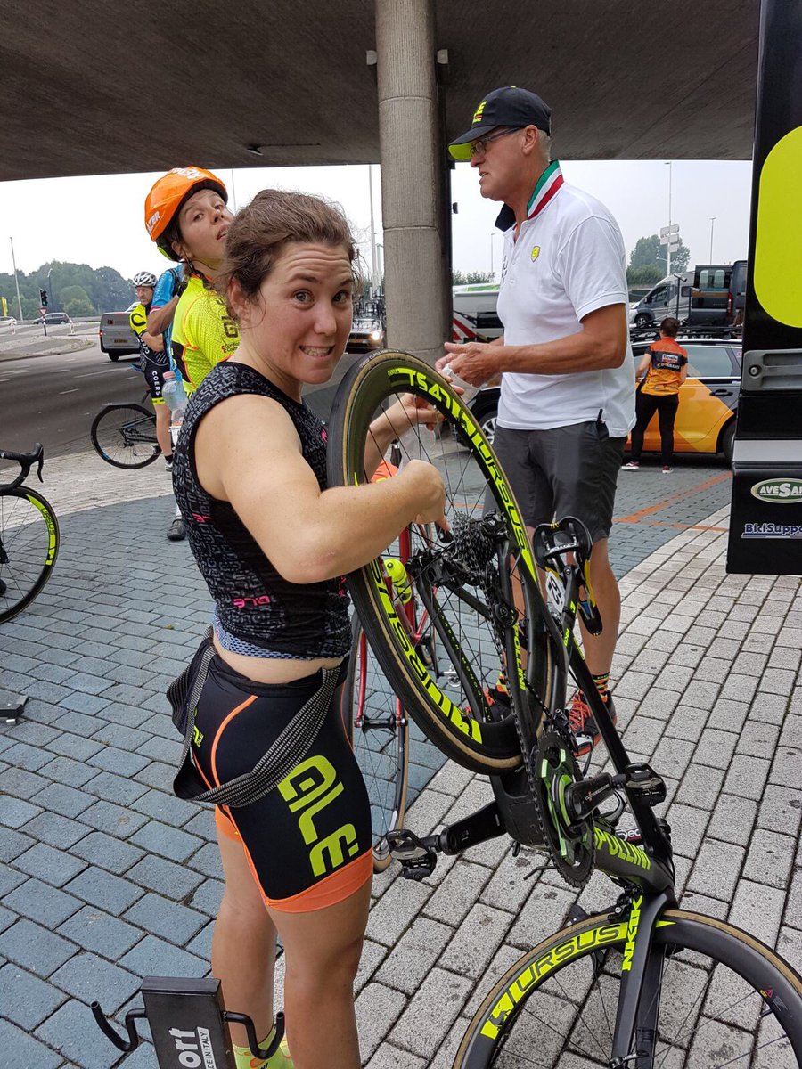 I had the best lead-out in the world today but it's hard to sprint with no rear derailleur. Grazie raga. #BLT2017