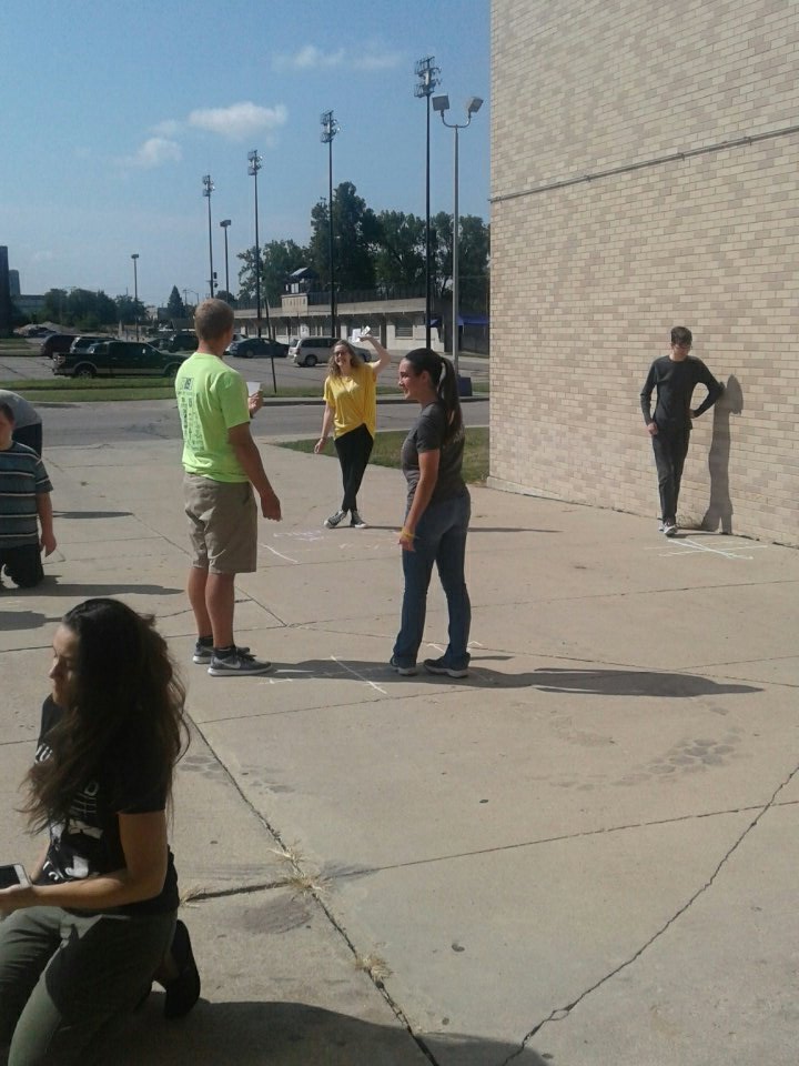 YHS_Scholtes's tweet photo. Summer loving graphed me a blast! 4th period deriving graphs on the sidewalk. #wevegotproblems https://t.co/qK8gXTxhfq