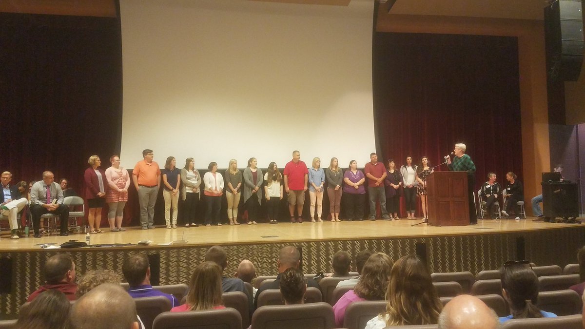 Indee_IC's tweet photo. Introducing new staff at ICSD for 2017! Welcome everyone #indeepride https://t.co/VCaAt829CD