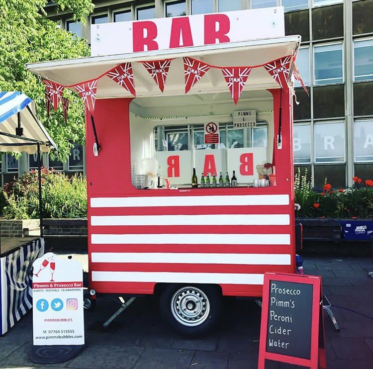 Hi #LeamingtonHour #bar #forsale great #business opportunity #trailer has been completely #renovated DM if interested