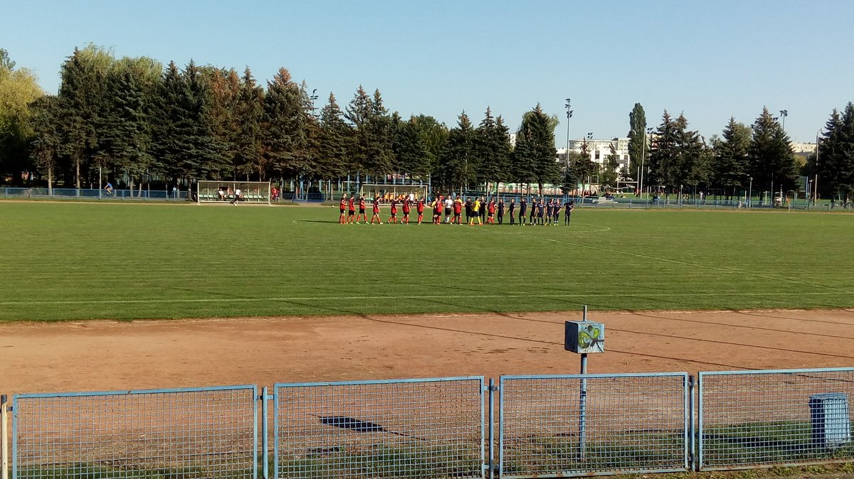 oleksieradz's tweet photo. Jest mecz, jest święto? W takim razie trzeba było pojawić się z @RylMateusz na Estadio Pilczyce. #DLJS: Parasol Wrocław - Wrocław Academy! 🔥 https://t.co/KphaZXsfIY