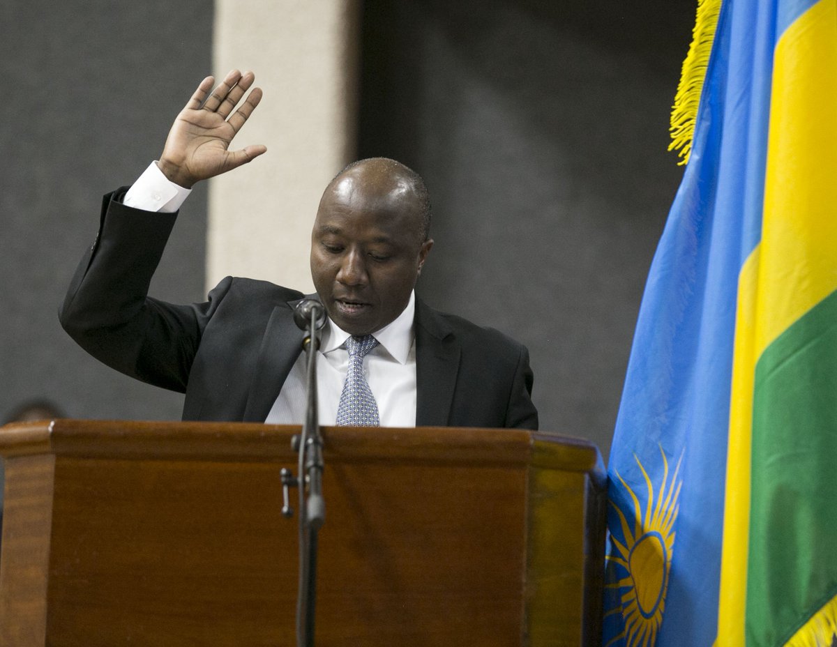 RwandaGov's tweet photo. Congratulations to our newly sworn-in Prime Minister Edouard Ngirente. #Rwanda https://t.co/61lArviyjN