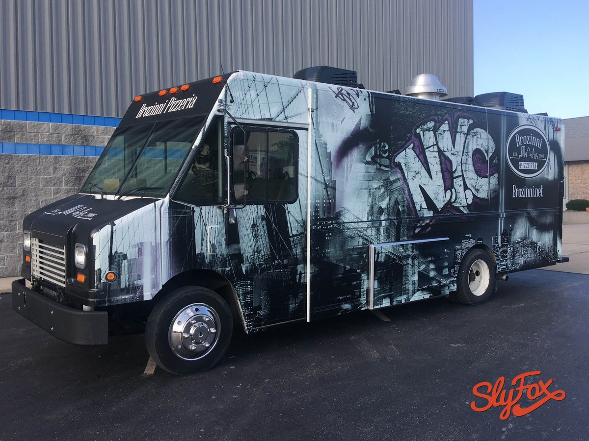 SlyFoxCreative's tweet photo. .@brozinni has added a new food truck to their fleet! #NomNom #VehicleWraps https://t.co/hALVgs3yj5
