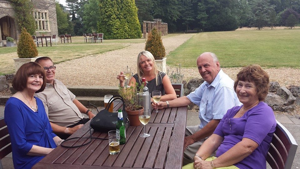 alicedenicejohn's tweet photo. Best hotel great staff good service lovely hotel @ShendishManor https://t.co/ZjQ3gavPk9