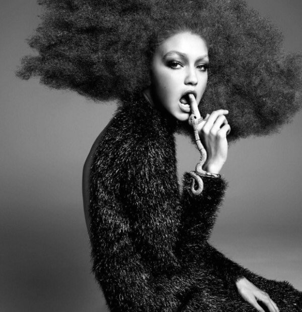 2) We'll know that Afros hair is gorgeous... on Afros woman! Vogue Italy could have chosen a wonderful black woman, but money is way better!