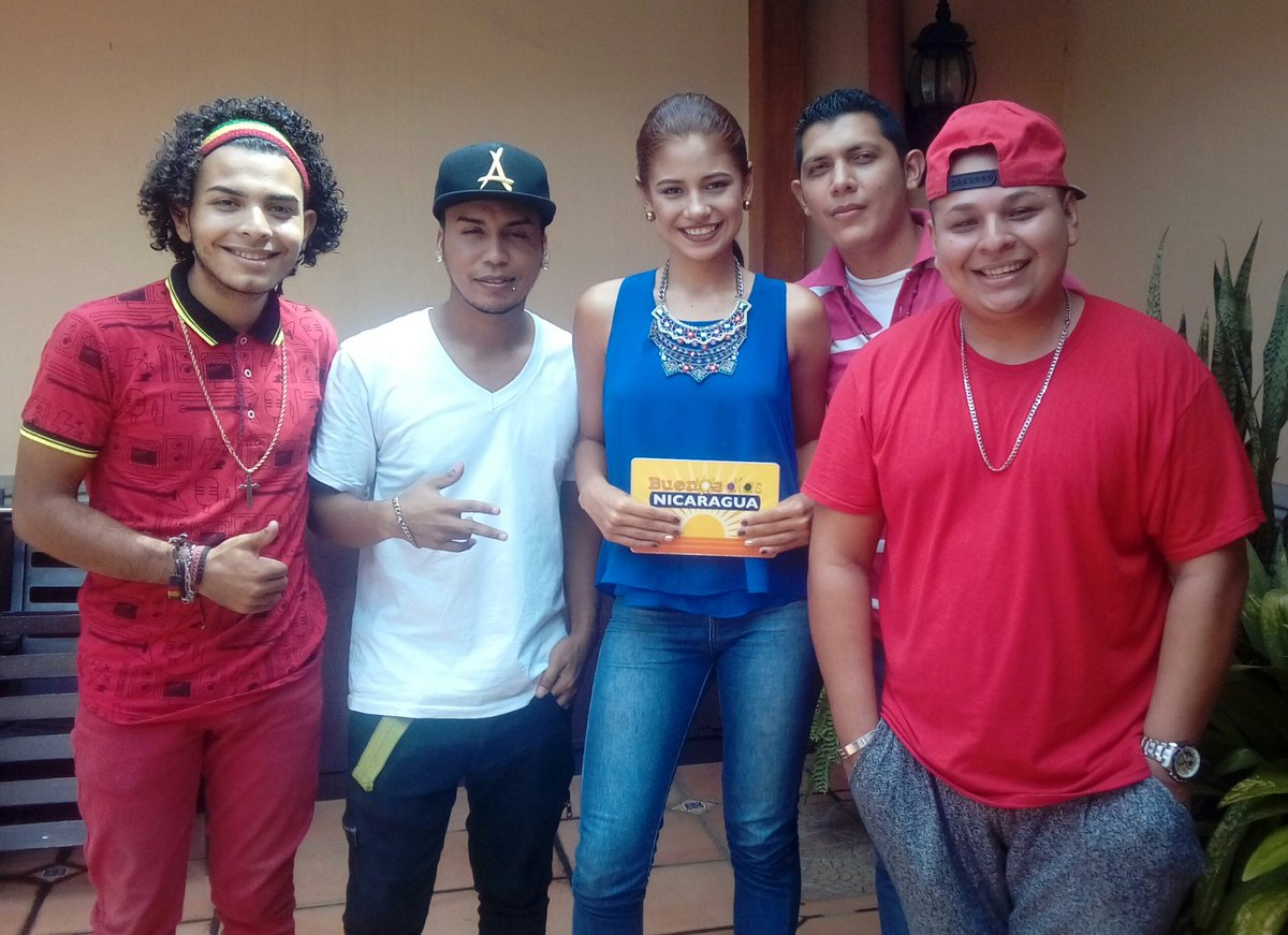BuenosDiasN12's tweet photo. #Magnus90 #NicaElMega #ArtistasNicaraguenses #TalentoNica #GeneroUrbano #Canal12 #Nicaragua @BuenosDiasN12 #GiovanniRomero https://t.co/D093rE950X