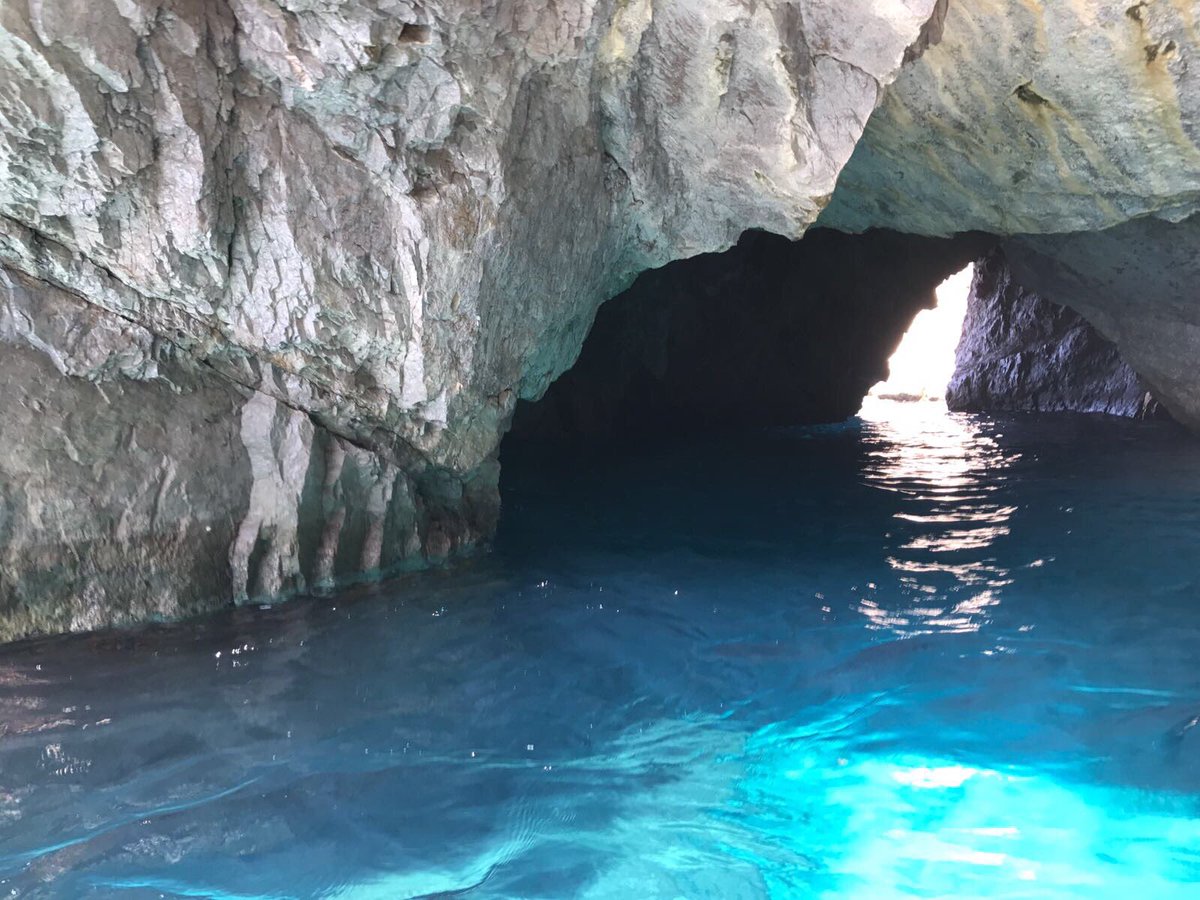 vitto5AFM's tweet photo. #capri https://t.co/r7aFqYXcFI