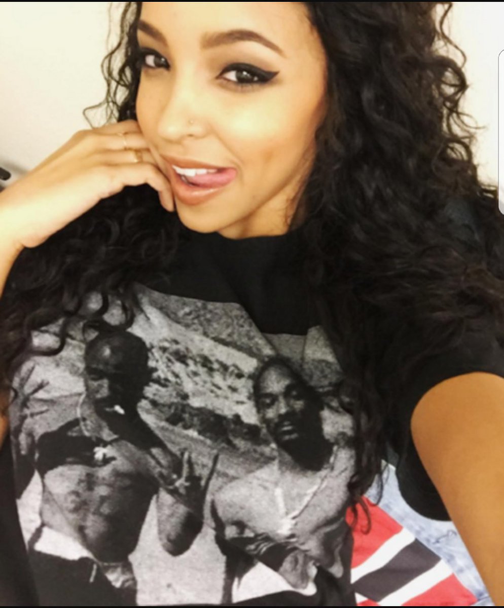 Repping that West for #HCW!
s15.zetaboards.com/HCW/index/