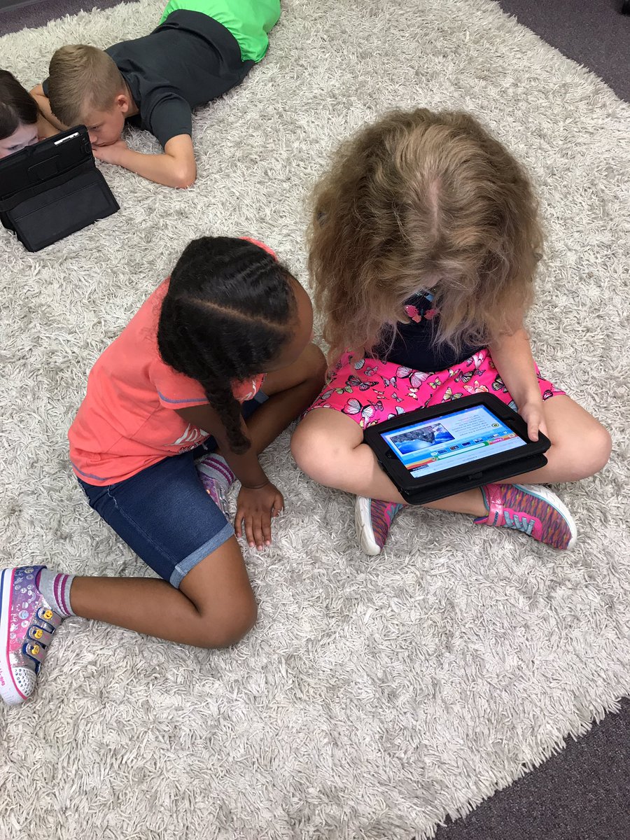 SClausenGrade2's tweet photo. #iPadpartners are in full effect! #pebblego #science #johnstonlearns https://t.co/v6wRisANYG