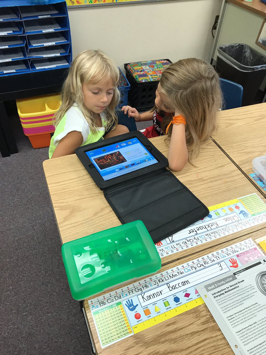 SClausenGrade2's tweet photo. #iPadpartners are in full effect! #pebblego #science #johnstonlearns https://t.co/v6wRisANYG