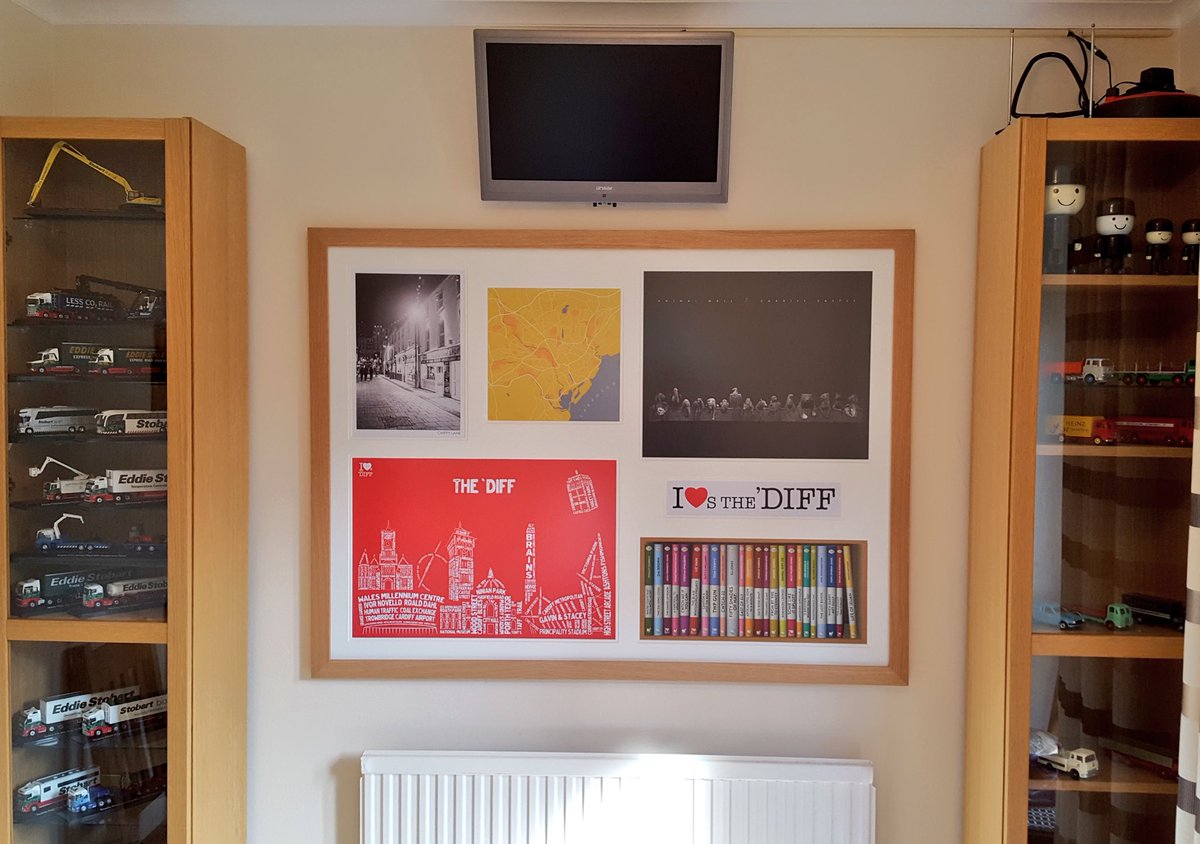 ILovesTheDiff's tweet photo. Terry sent us these pics of his framed #WeLovesTheDiff charity prints we did with @StDavidsCardiff. (We did the logo thing for him, special) https://t.co/k94v4VsCTj