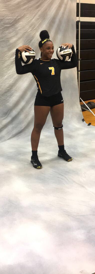 Happy birthday to one of our outside hitters EMILY WILSON happy 17 birthday  !! 