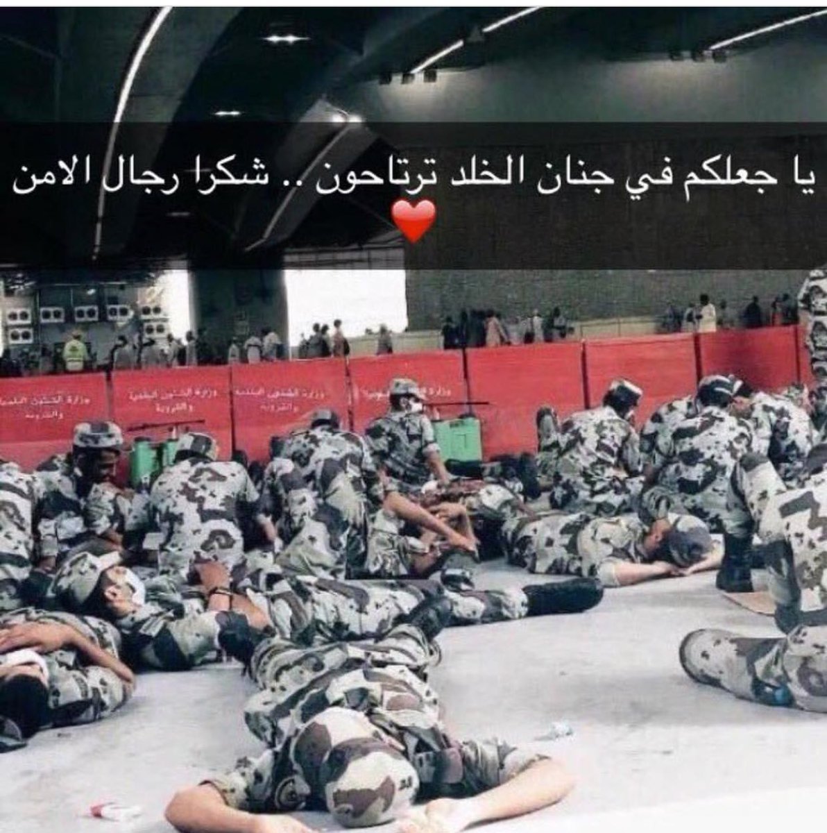 biis11111's tweet photo. اللهم احفظ جنودنا المرابطه لأمن حدودنا وآمن حجنا 💚💚💚 
 #حج_1438هـ  
#جنودنا_البواسل
  #الجيش_السلماني https://t.co/SztTPvcRZ1