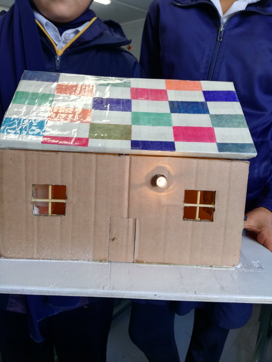 SA_Teacher_'s tweet image. #scienceandtechnology #sunnysideprimary  #electricalcircuit