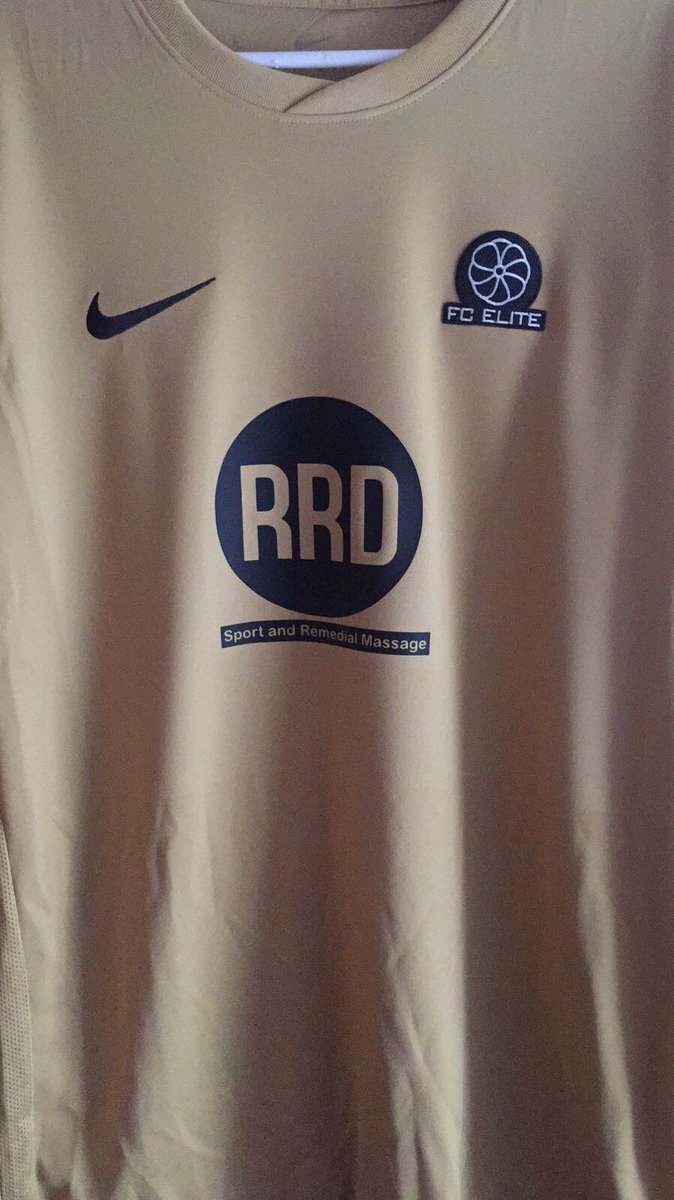 fc_erdington's tweet photo. Preview of the best looking Sunday league kit out there #eliteerdington #elitefamily #grassrootsfootball https://t.co/8p0oTfqFlT