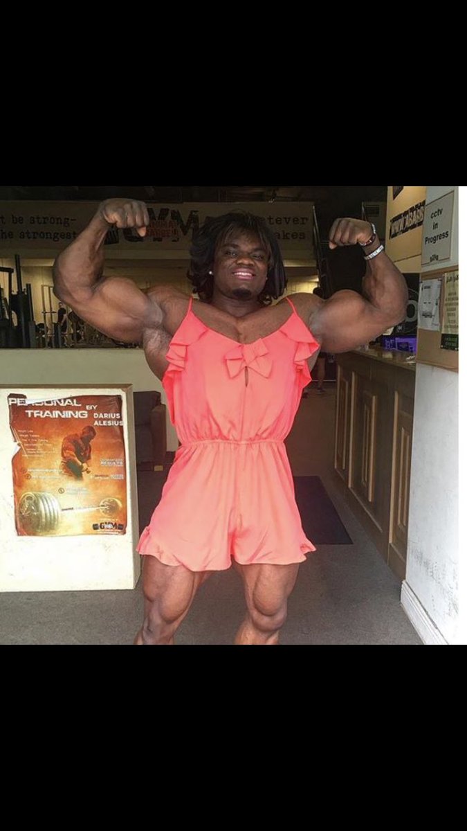 NathanClay93's tweet photo. @StevoTheMadMan Nigel been gym 😂💪 https://t.co/0XaU8VqDzD