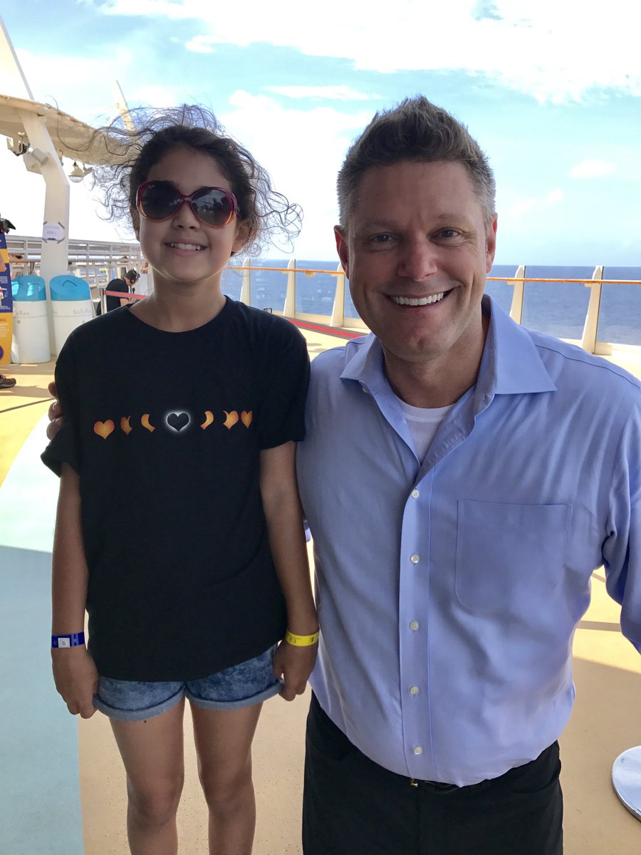 dgartside's tweet photo. @JamesVanFleet @RoyalCaribbean From the camera viewfinder - latitude and longitude somewhere in the Atlantic ! https://t.co/uWegqpuyd2