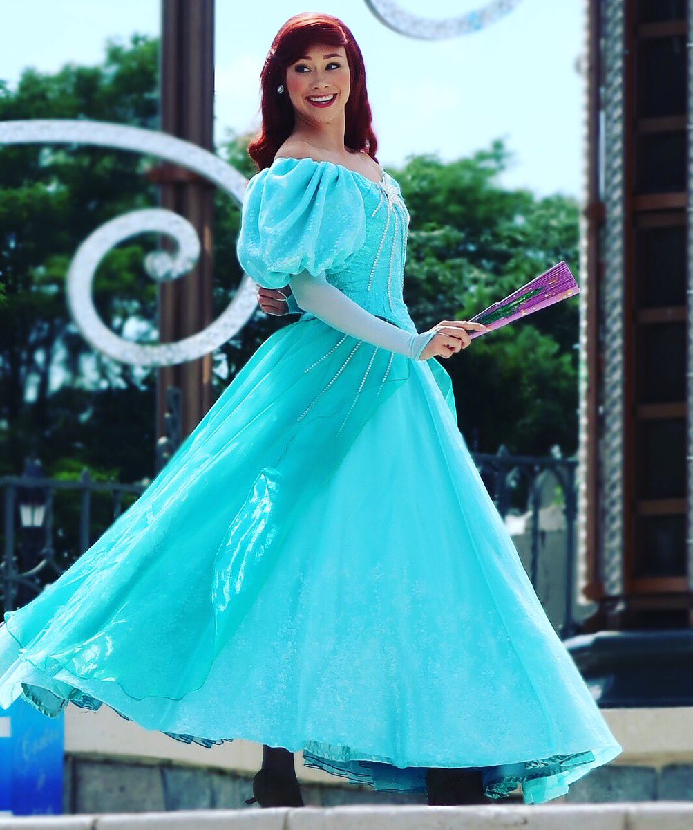 dlpdevotee's tweet image. She traded her fins to stand, beside the prince on the land✨🐠💜💚 

Follow my instagram for more Disney posts 📸: catrina.xx