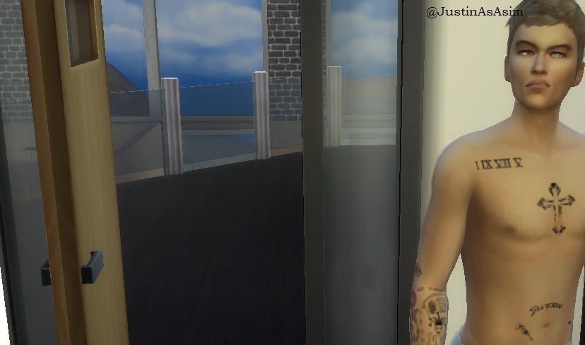 Justin as a sim tweet media