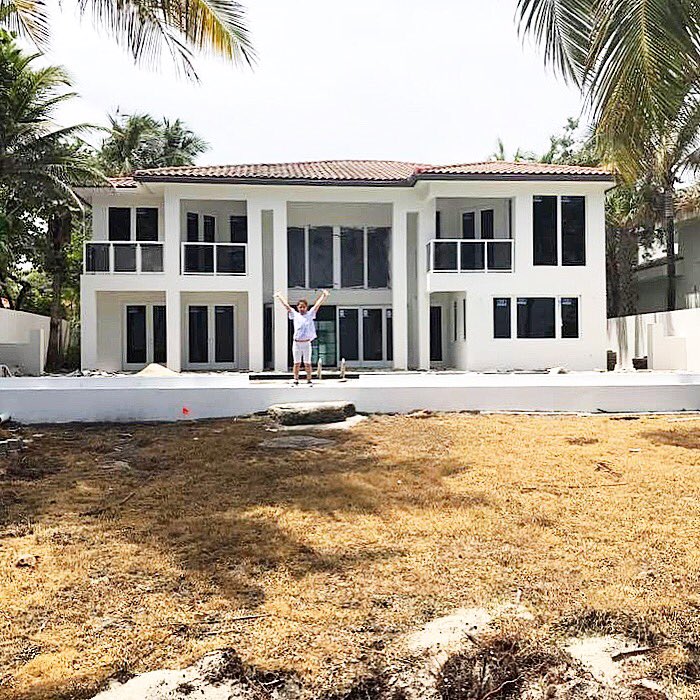 NewmanConstruct's tweet photo. When project progress has you feeling 🙌🏼🙌🏼✨💯 #Miami #GC #MiamiBuilders #HomeDesign #MiamiHomes https://t.co/5B7rQLPNHU